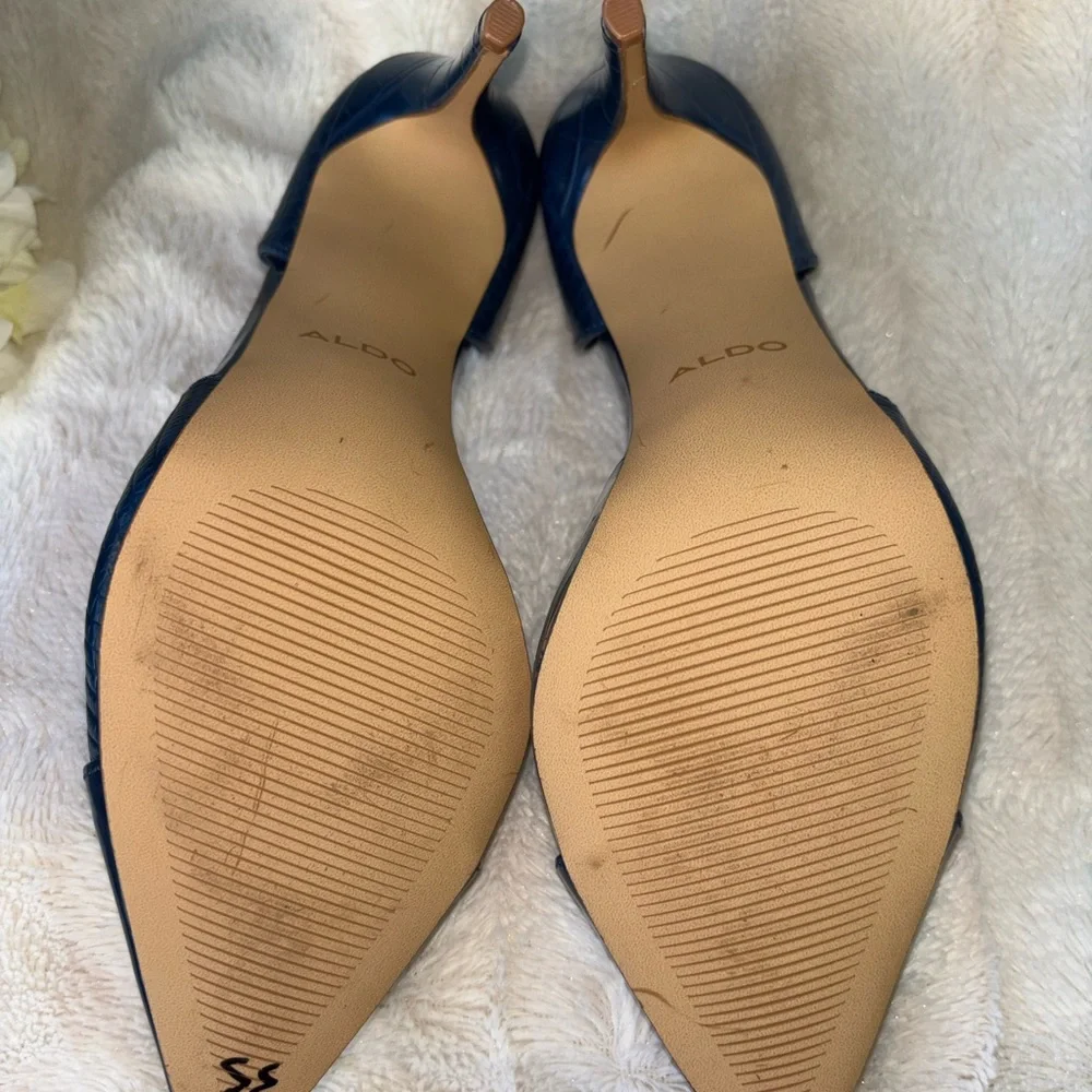 Aldo Navy Pointed D'Orsay Pumps with Clear Insets size 9